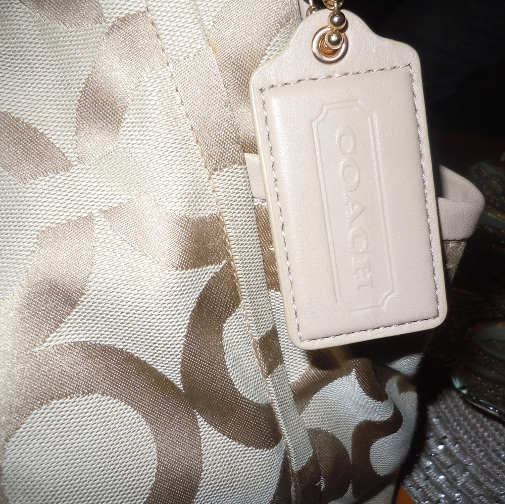 Coach Handbag - Picture 2 of 5